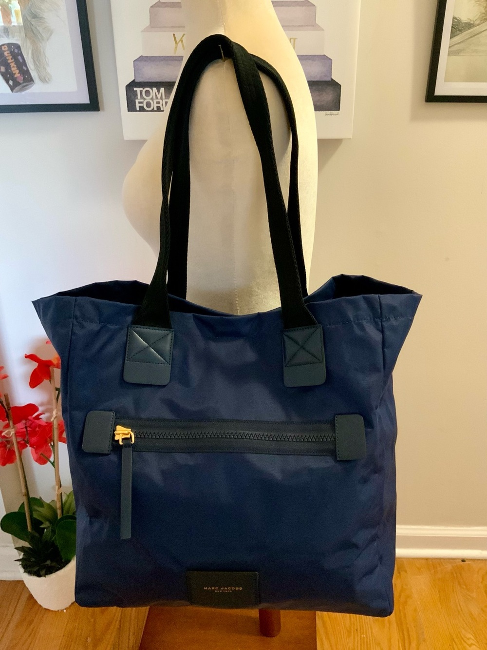 MARC JACOBS LARGE NYLON TOTE WEEKENDER BAG - Picture 2 of 10